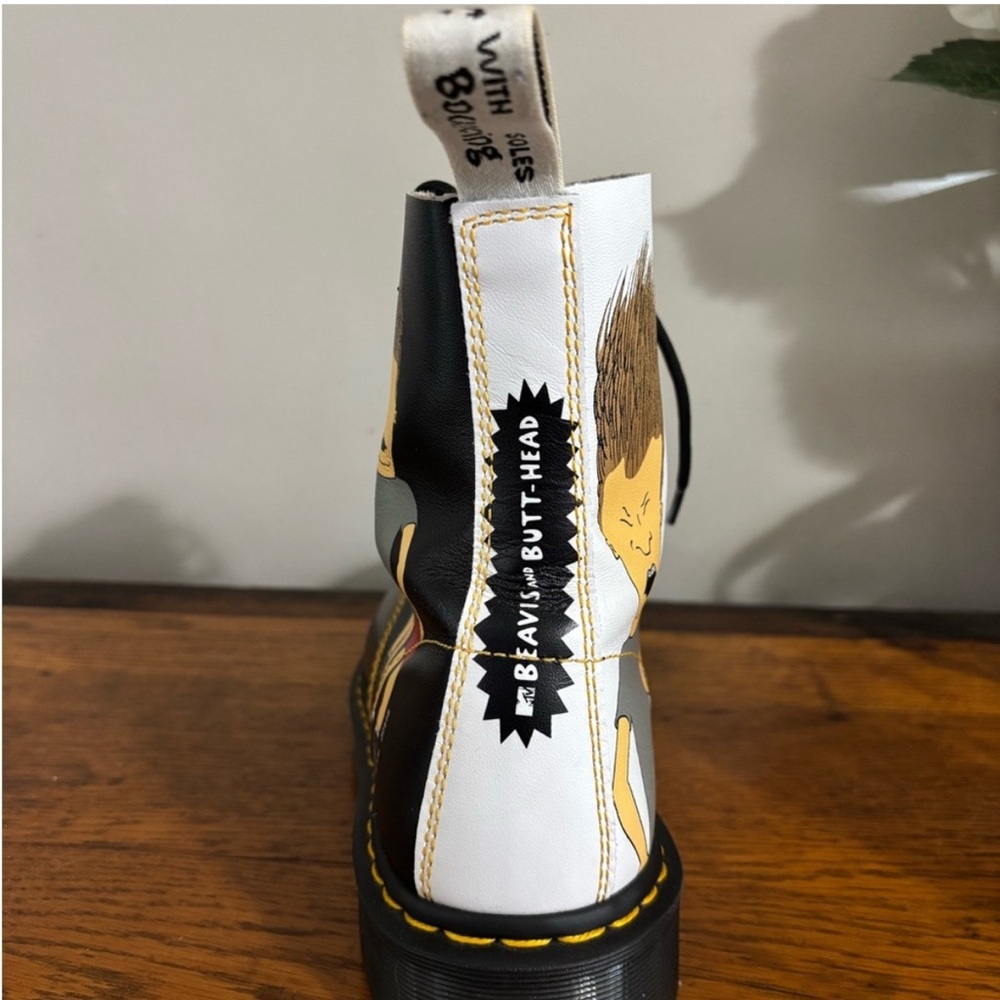 Dr. Martens PASCAL Beavis and Butthead leather boots with artwork Mike Judge 11 - Picture 3 of 14